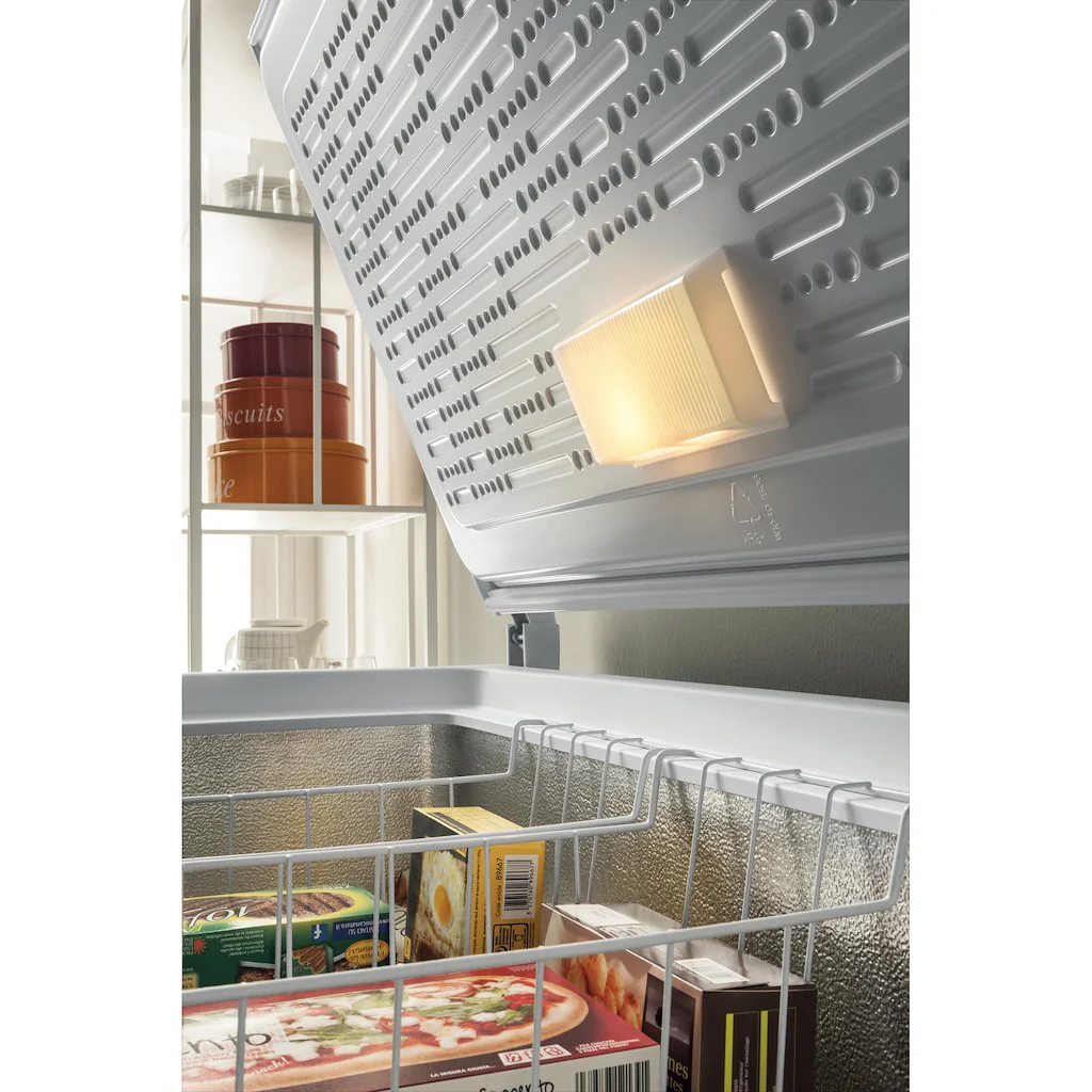 Hotpoint CS2A300HFA1 315L Freestanding Chest Freezer - White - Image 10