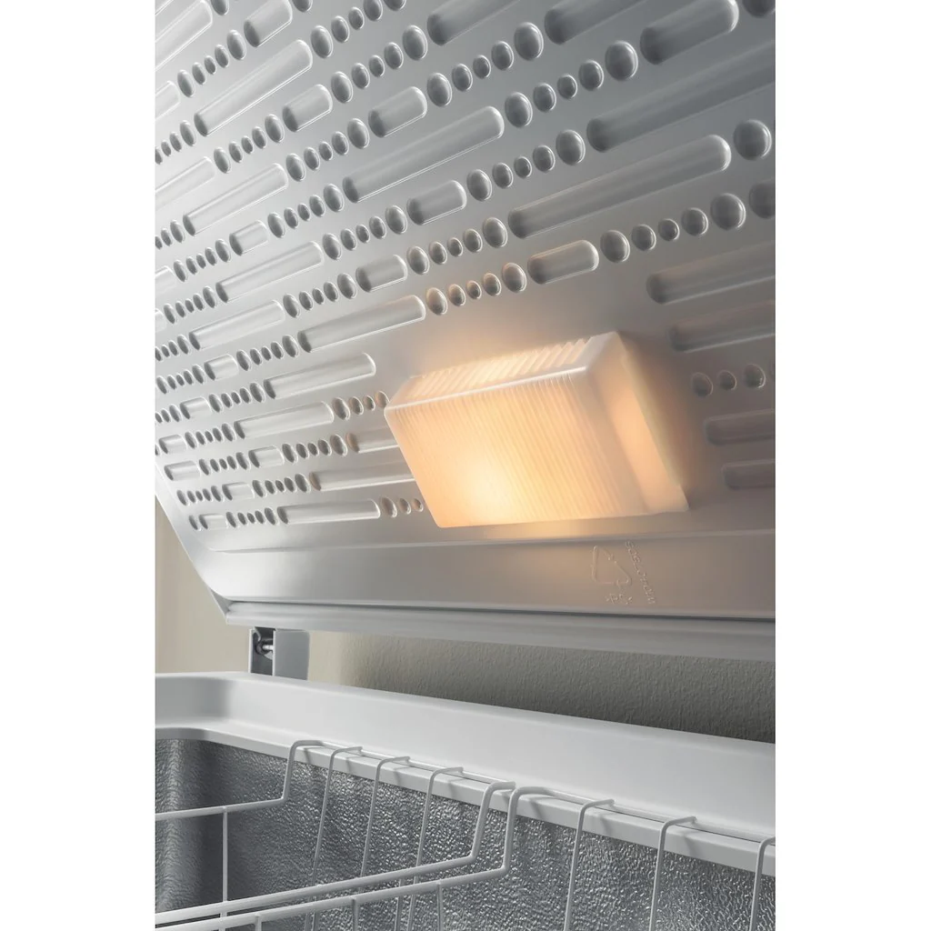 Hotpoint CS2A300HFA1 315L Freestanding Chest Freezer - White - Image 11