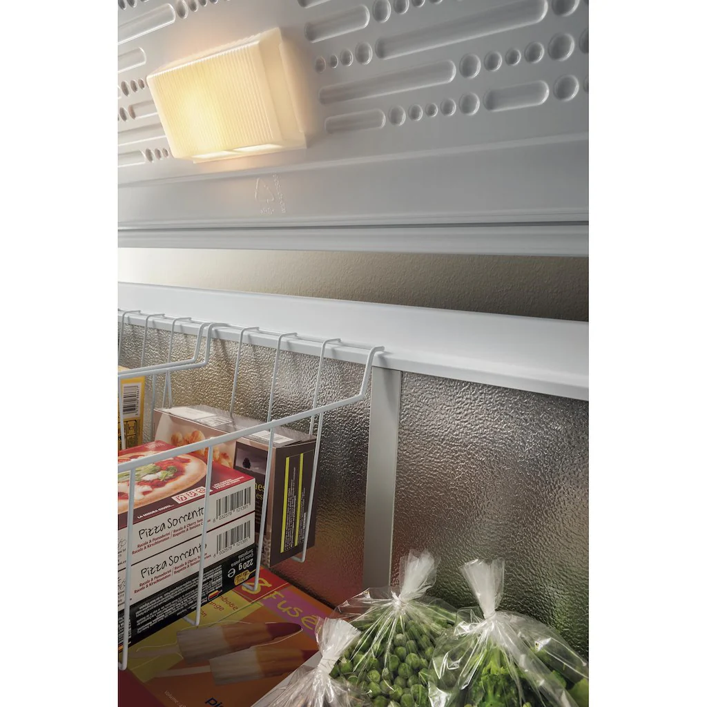 Hotpoint CS2A300HFA1 315L Freestanding Chest Freezer - White - Image 9