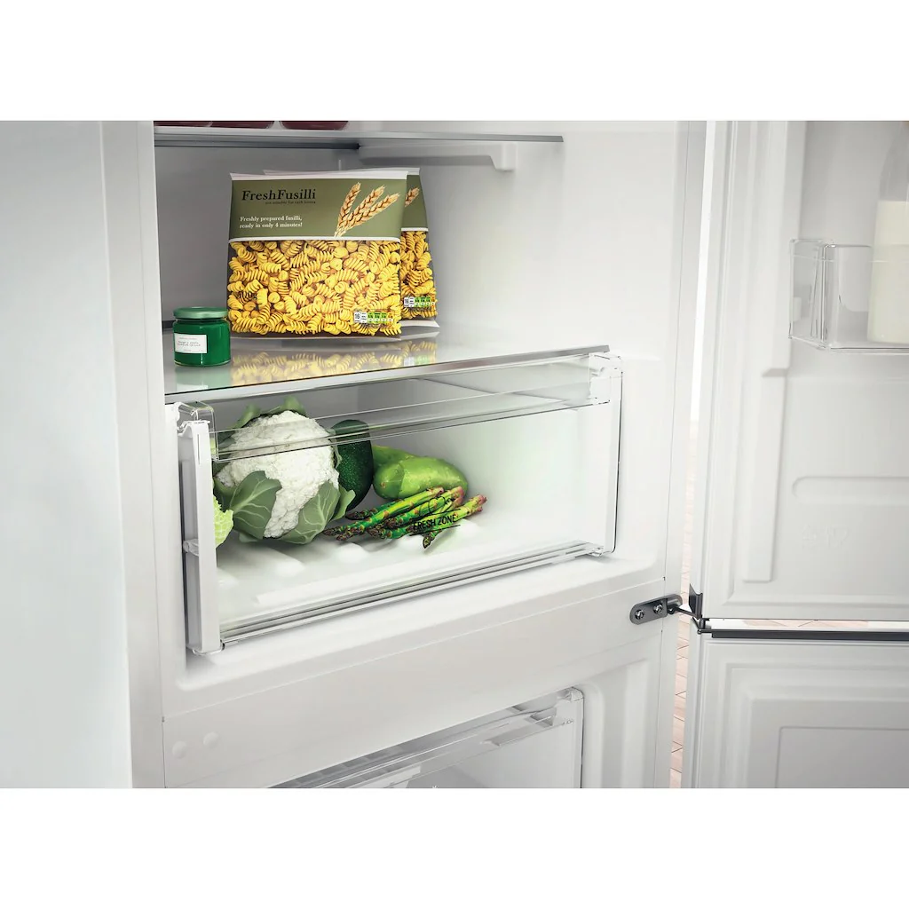 Hotpoint H1NT 821E W 1Freestanding Fridge Freezer - Image 6