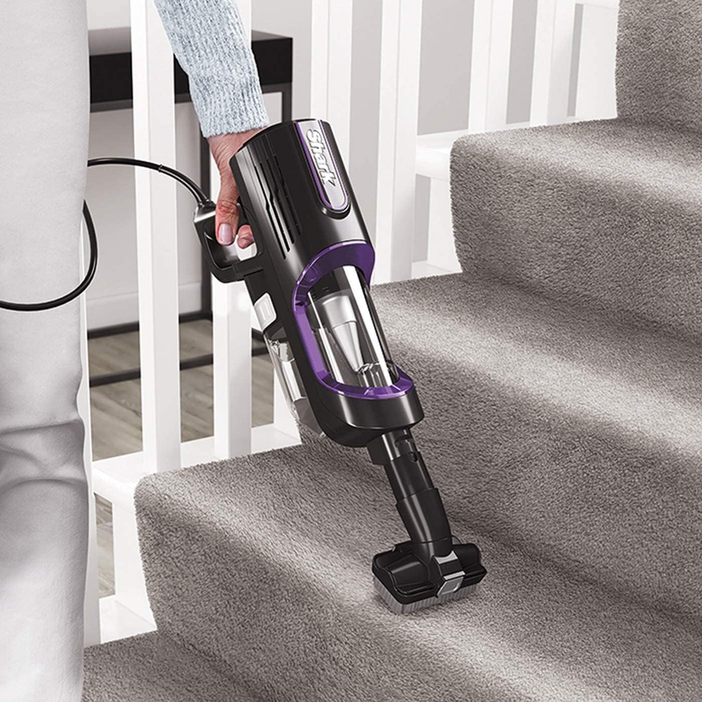 Shark HZ500UK Anti Hair Wrap Corded Stick Vacuum Cleaner with Flexology - Image 4